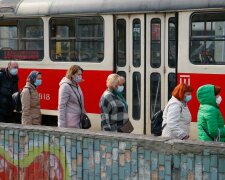 В Украине запускают транспорт и не только: срочное заявление Минздрава