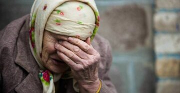 Пожалуйста, помогите: украинские ветераны труда умирают от голода, это видео должен увидеть каждый чиновник