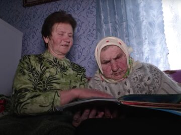 Не смотрит телевизор и никогда ни с кем не ссорилась: 105-летняя украинка поделилась секретами долголетия