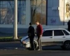 Швидка потрапила в ДТП через нахабного водія в Харкові: фото з місця аварії і деталі