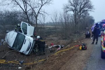 Маршрутка с людьми попала в аварию, не всех удалось спасти: фото трагического ДТП