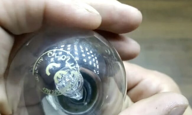 Графік відключення світла в Дніпропетровській області на 21 грудня