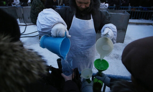 Екологічна катастрофа під Дніпром, десятки тисяч людей залишаться без води: що відбувається