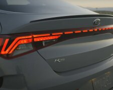 Неземна Kia K5 постане в 2022 році в спортивному кузові: як виглядає новий седан
