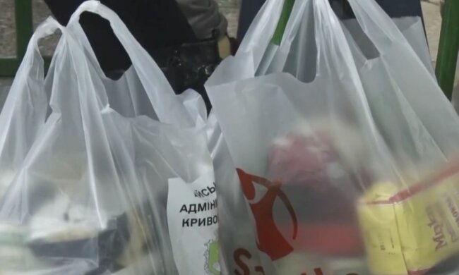 Безкоштовні продукти для ВПО та пенсіонерів у Дніпрі