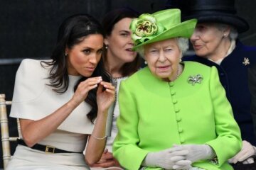 meghan-markle-queen-elizabeth-50126058