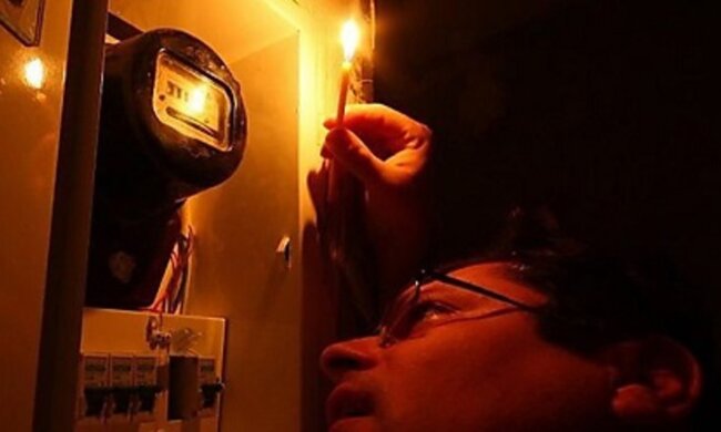 Дніпро зануриться в пітьму на два дні: хто в чорному списку, адреси