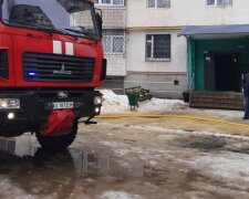 Прогремел взрыв и повалил черный дым: ЧП произошло в харьковской многоэтажке