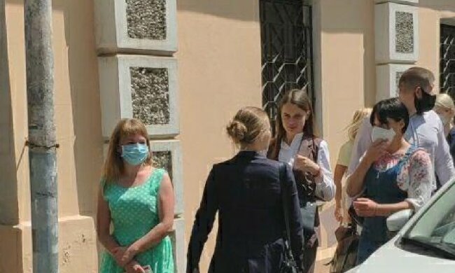 Жертву пыток полицейских в Кагарлыке заметили в центре Киева: как сейчас выглядит и чувствует себя девушка