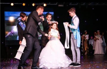 Юную одесситку признали  самой красивой в Украине:  очаровательное фото девочки
