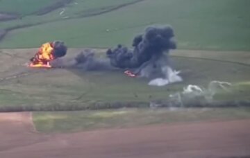 Нацгвардия сбила вражеский вертолет Ка-52: появилось видео, как горят 16 миллионов долларов