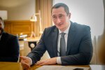 Семья вице-премьера Алексея Чернышева уехала из Украины - СМИ
