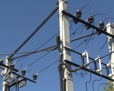 Графіки відключення світла у Дніпропетровській області на квітень