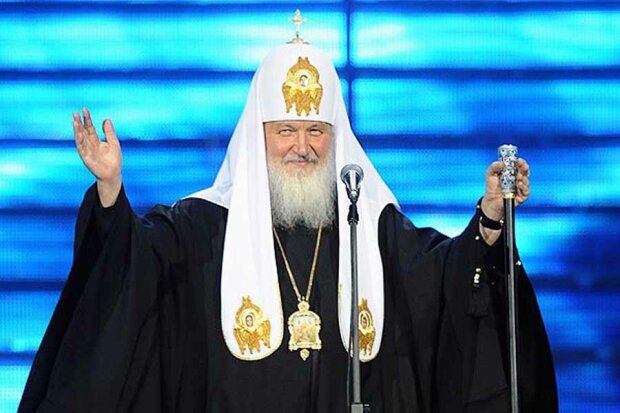 Соцсети шокированы встречей священников РПЦ и депутатов Госдумы: это же Средневековье (видео)