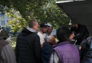 Безкоштовні продукти для пенсіонерів у Харкові