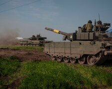 Влаштовують свій військовий "парад": бійці ЗСУ показали Серйозний "улов" у вигляді трофейних танків окупантів