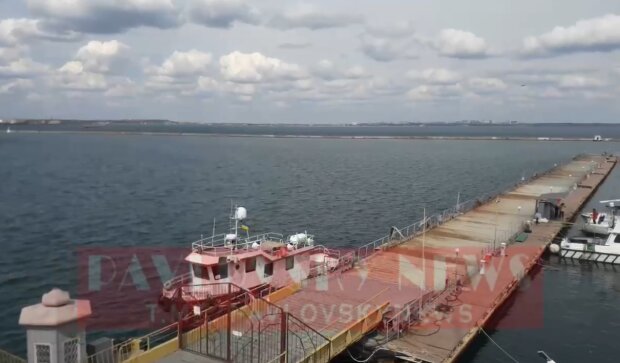 "Не видно ни одного судна на горизонте": одесский порт закрыли, причина и кадры