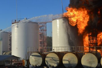 Пожар нефтебаза Васильков