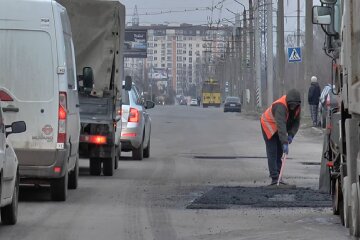 Ограничение движения транспорта в Черновцах