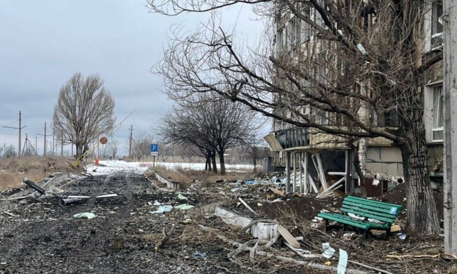 Ворог завдав 34 ударів по містах на Донеччині: проводиться термінова евакуація, фото