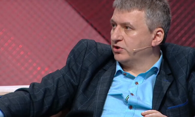 Романенко зняв рожеві окуляри з української влади і розкрив ситуацію з епідемією: "більше мільйона людей..."