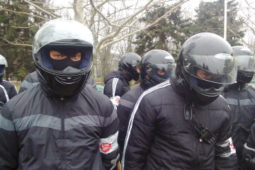 Тітушки Труханова захопили дорогу в Одесі: це “вже давно бандитська республіка”