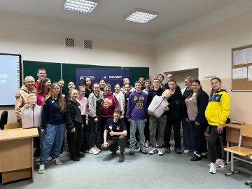 Favbet Foundation и FAST обучают спасать жизни: новый этап тренингов для учеников спортивного лицея