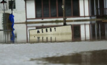 Наводнение в Мукачево: водой смыло детскую площадку (фото, видео)