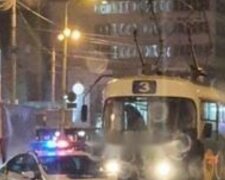 У Харкові поліцейський автомобіль зіткнувся з трамваєм, фото: "не встиг загальмувати"