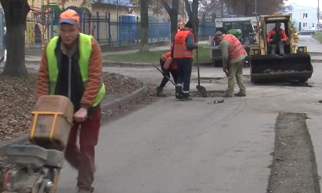 Обмеження руху транспорту у Львові