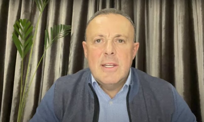 Дмитро Співак розповів, як влаштована світова економіка: «Світом правлять гроші»