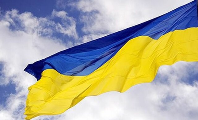 Самая известная украинская лестница стала желто-голубой (фото)