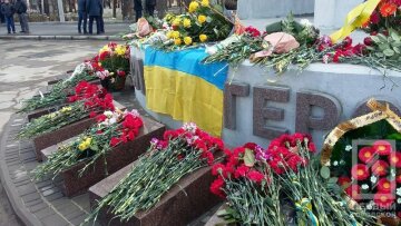 В Кривом Роге открыт первый в Украине монумент погибшим воинам АТО (фото)