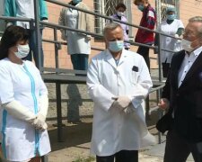 Фонд Марченко и Медведчука помогает медикам и малообеспеченным на Черкасчине