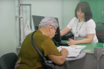 Гуманитарная помощь для пенсионеров в Хмельницком