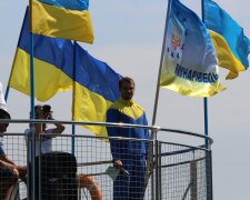 Миколаїв вразив кількістю національних прапорів (фото)