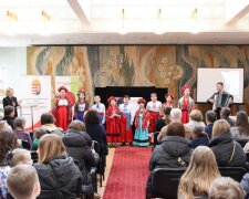 Таємниця старого "Мерседеса" та свято під обстрілами: як у Києві рятували дитинство разом із легендарною письменницею