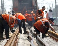 Сто українських залізничників будуватимуть дорогу в Азії