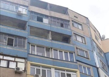 Вопиющий случай на Днепропетровщине: собаку выкинули с 7-го этажа, вмешалась полиция