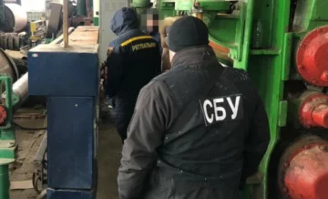 Викид радіації на українському заводі, на місці рятувальники і СБУ: перші кадри НП