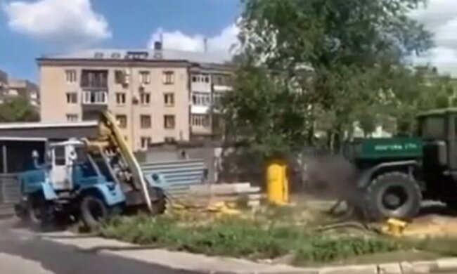ЧП в центре Харькова: найдено тело коммунальщика, кадры с места событий