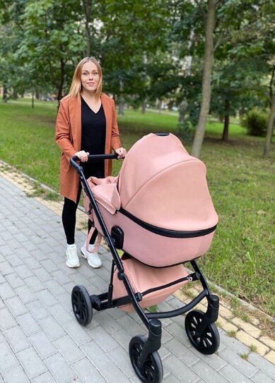 Alyosha рассказала об изменениях в супружеской жизни с Тополей, фото: "В последнее время мы..."