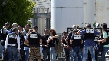 теракт на заводе во Франции