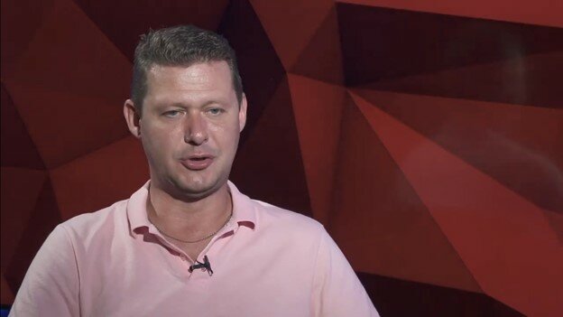 Я маневрую між великими кораблями – партіями та іншими політичними силами, - блогер