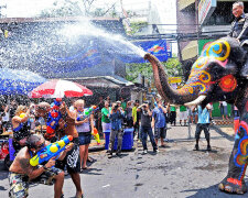 Как тайский Новый год превратился в пенную вечеринку (фото)