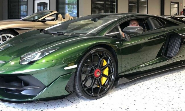 Соратник Зеленського придбав унікальну Lamborghini за 15 мільйонів: таких всього тисяча в світі