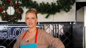 Тонкі і ніжні: Леся Нікітюк похвалилася ідеальними млинцями, секрети приготування