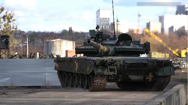 Харківський бронетанковий завод показав ювелірну роботу українських танків: ексклюзивне відео, зачаровує з перших хвилин