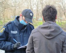 Харків'янин показав, як уникнути штрафу за відсутність маски на карантині: "чим багаті..."