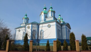 Скандал случился из-за УПЦ МП под Киевом, видео: не захотели покидать церковь